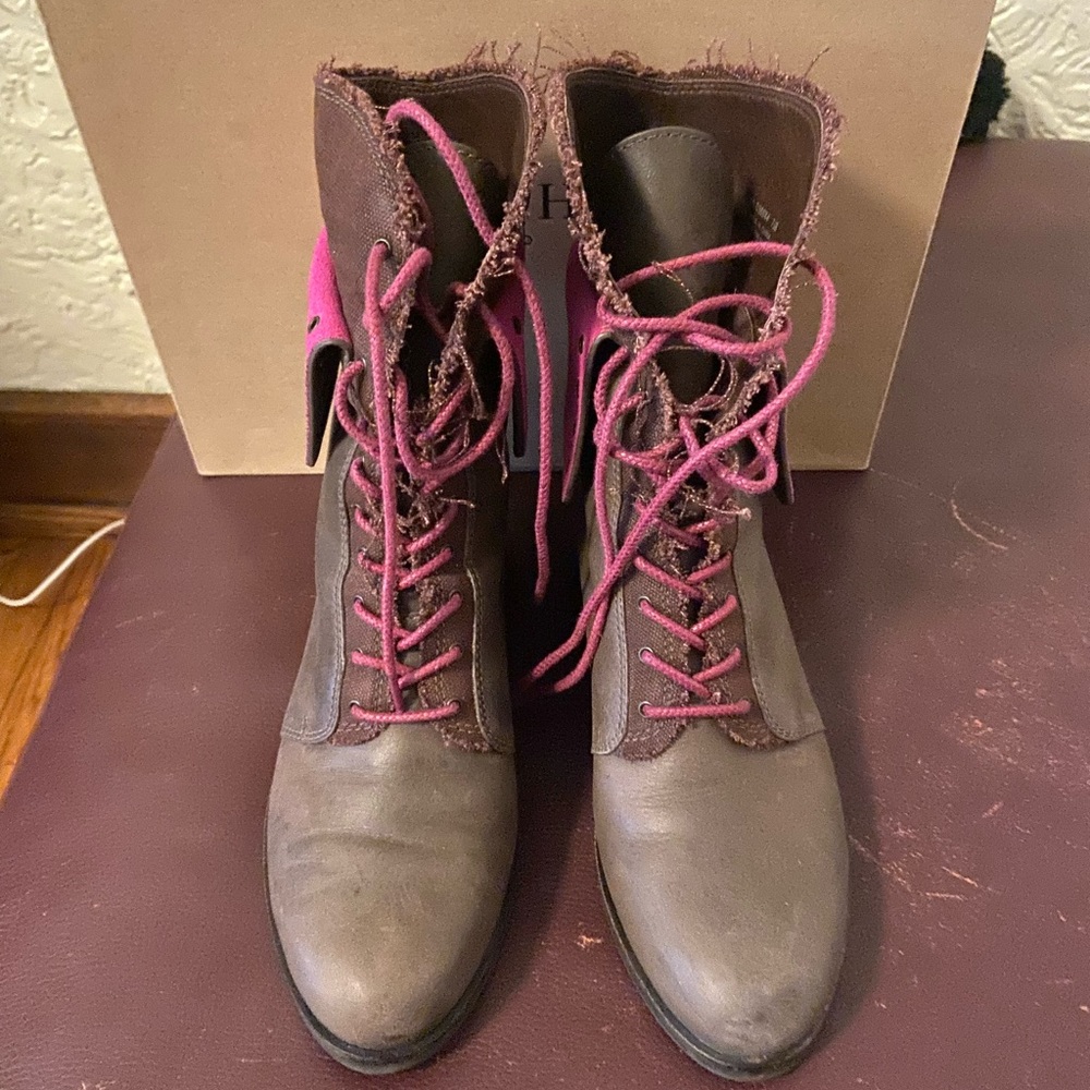 Cole Haan Air Brielle Chukka brown/ pink leather lace-up boots 7.5